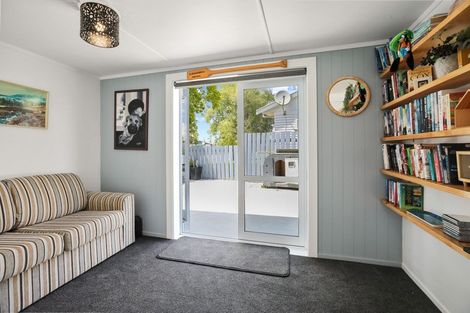 Photo of property in 1 Morrow Avenue, St Andrews, Hamilton, 3200