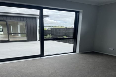 Photo of property in 65 Koura Drive, Red Beach, 0932