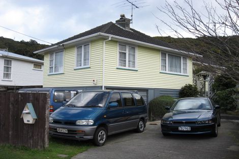 Photo of property in 139 Wellington Road, Wainuiomata, Lower Hutt, 5014
