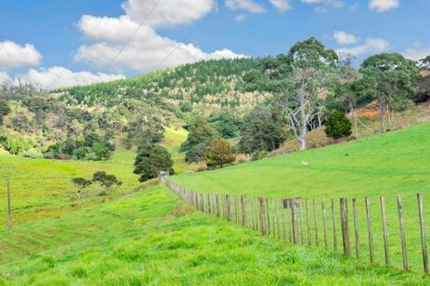 Photo of property in 72 Lyon Road, Waimauku, 0883