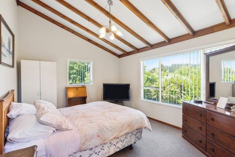 Photo of property in 4 Elder Grove, Paraparaumu, 5032