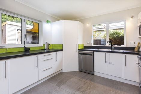 Photo of property in 22 Bridge Road, Birchville, Upper Hutt, 5018