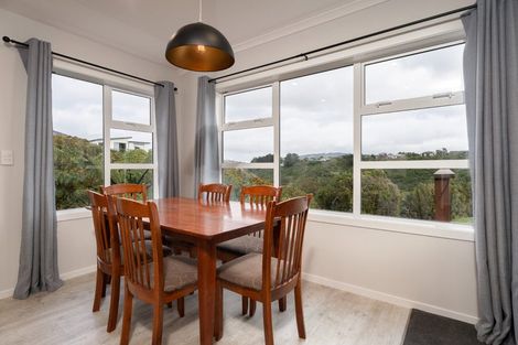 Photo of property in 17 Belize Grove, Grenada Village, Wellington, 6037