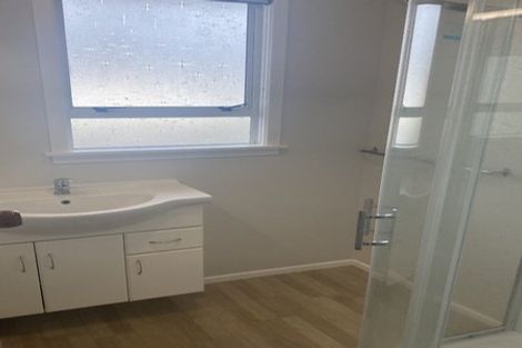 Photo of property in 42 Awanui Street, Merrilands, New Plymouth, 4312