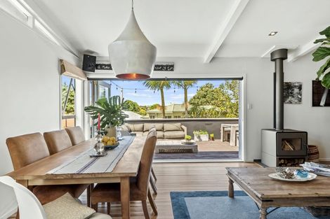 Photo of property in 12 Tyne Road, Forrest Hill, Auckland, 0620