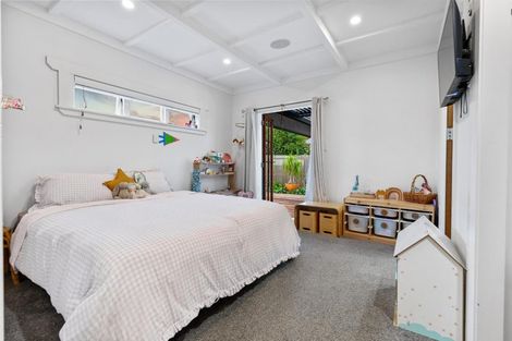 Photo of property in 5 Alice Street, Riverhead, 0820