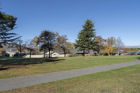 Photo of property in 19 Linrosa Place, Cromwell, 9310