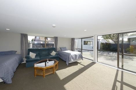 Photo of property in 448c Harewood Road, Harewood, Christchurch, 8051
