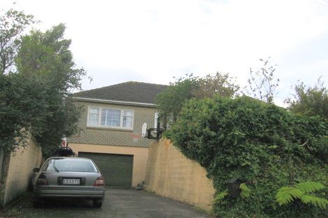 Photo of property in 8 Victory Crescent, Tawa, Wellington, 5028