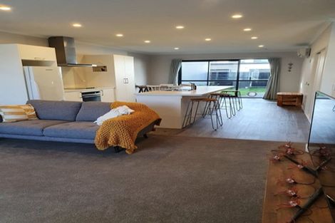 Photo of property in 17 William Dawson Crescent, Wigram, Christchurch, 8025