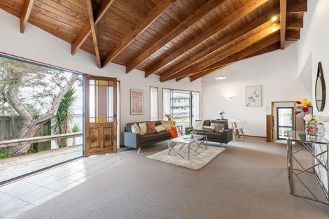 Photo of property in 1/12 Kaweka Street, New Lynn, Auckland, 0600