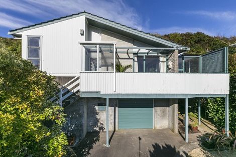 Photo of property in 26 Voltaire Street, Karori, Wellington, 6012