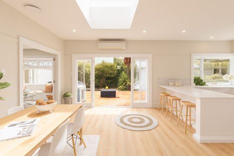 Photo of property in 173 Fifield Terrace, Opawa, Christchurch, 8023