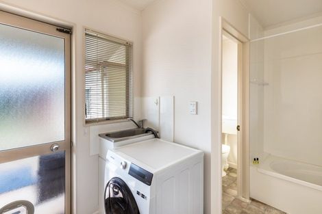 Photo of property in 32 Grace Crescent, Richmond Heights, Taupo, 3330