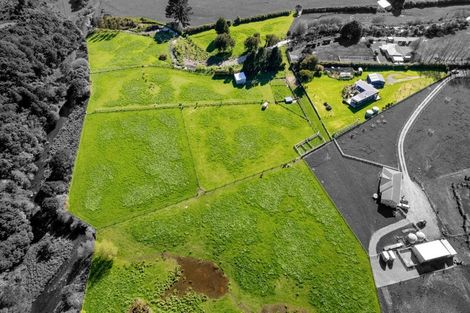 Photo of property in 438 Whitemans Valley Road, Whitemans Valley, Upper Hutt, 5371