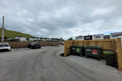Photo of property in 12 Whakahui Lane, Mangere Bridge, Auckland, 2022