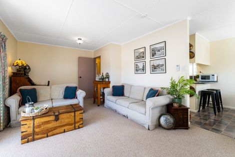 Photo of property in 90 Omapere Street, Whitby, Porirua, 5024