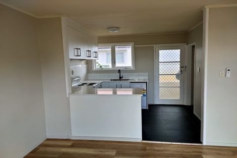 Photo of property in 222 Te Atatu Road, Te Atatu South, Auckland, 0610