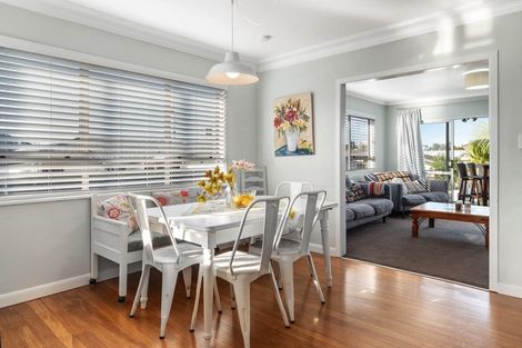 Photo of property in 26 Riverton Road, Mount Maunganui, 3116