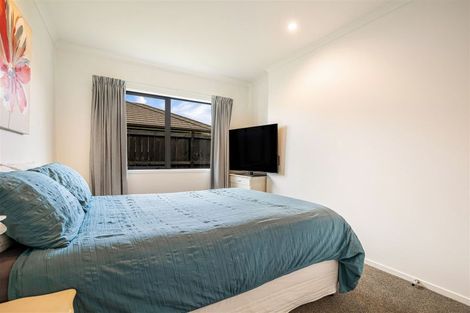 Photo of property in 4 Aporo Drive, Kumeu, 0810