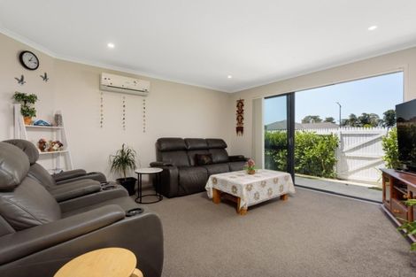 Photo of property in 53 Leet Crescent, Papamoa Beach, Papamoa, 3118