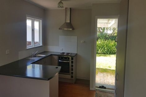 Photo of property in 25 Beaumont Crescent, Frankleigh Park, New Plymouth, 4310