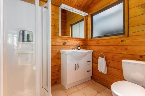 Photo of property in 2 Bosun Terrace, Whitby, Porirua, 5024