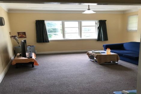 Photo of property in 79 Garden Road, Northland, Wellington, 6012