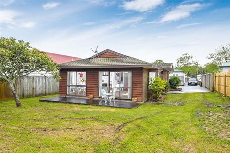 Photo of property in 2/3 Seabrook Avenue, New Lynn, Auckland, 0600