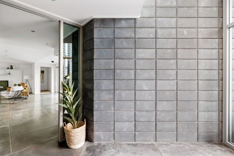 Photo of property in 15 Shalimar Place, Huntington, Hamilton, 3210