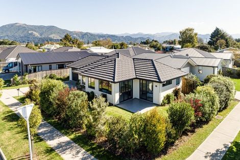 Photo of property in 2 Paretona Street, Motueka, 7120