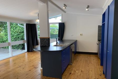 Photo of property in 280 Te Moana Road, Waikanae, 5036