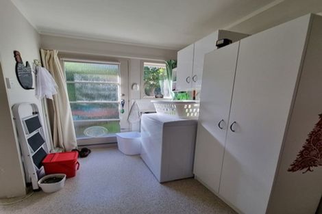 Photo of property in 5a Tawa Terrace, Tawa, Wellington, 5028