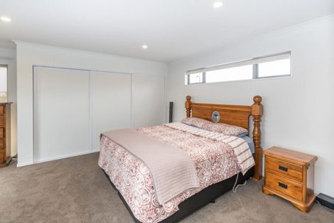 Photo of property in 33 William Dawson Crescent, Wigram, Christchurch, 8025