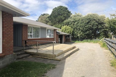 Photo of property in 22 Carthew Street, Okato, 4335