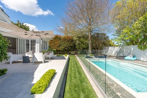 Photo of property in 10 Woodstock Road, Fairfield, Hamilton, 3214