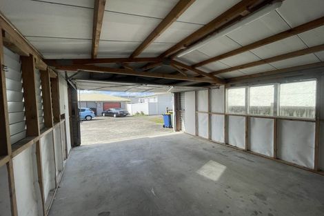 Photo of property in 2/84 Lynwood Road, New Lynn, Auckland, 0600