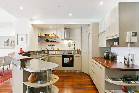 Photo of property in Tennyson Apartments, 31/25 Tennyson Street, Te Aro, Wellington, 6011
