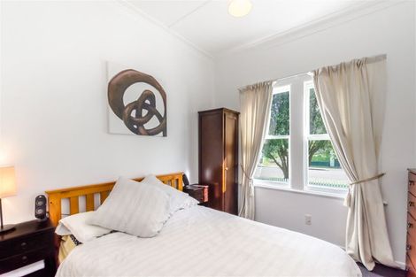 Photo of property in 10 Tilley Road, Paekakariki, 5034