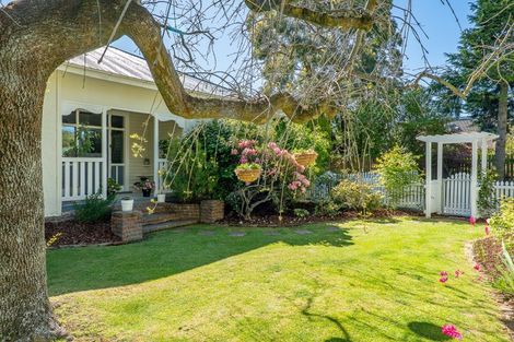 Photo of property in 6 Clinton Street, Darfield, 7510