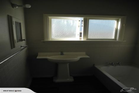 Photo of property in 17 Bowenvale Avenue, Cashmere, Christchurch, 8022