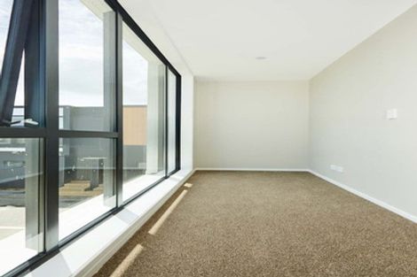 Photo of property in 80 Mckenzie Road, Mangere Bridge, Auckland, 2022