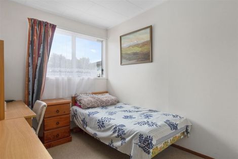Photo of property in 22 Glennandrew Drive, Half Moon Bay, Auckland, 2012