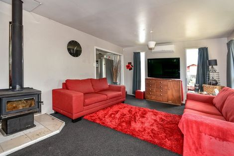 Photo of property in 2/27 Kawau Crescent, Bromley, Christchurch, 8062