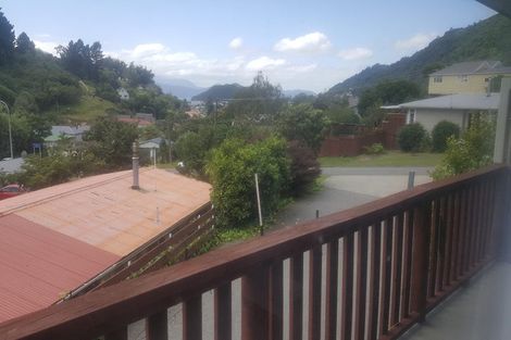 Photo of property in 5b Angle Street, Picton, 7220