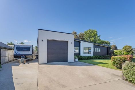 Photo of property in 10 Voyager Place, Cooks Beach, Whitianga, 3591
