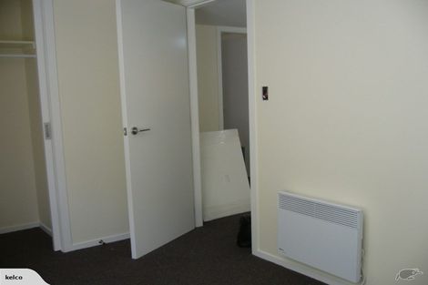 Photo of property in 24 Brougham Street, Mount Victoria, Wellington, 6011