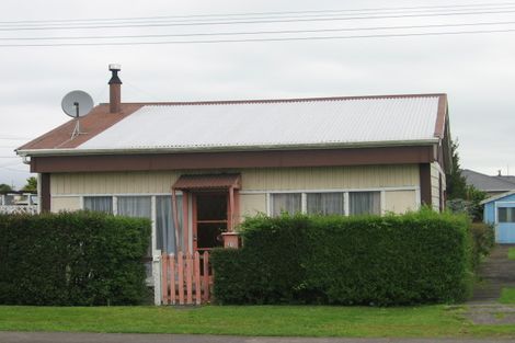 Photo of property in 21 Station Road, Paeroa, 3600