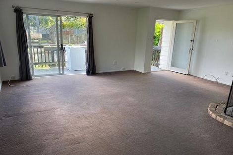 Photo of property in 5 Gerontius Glade, Torbay, Auckland, 0630