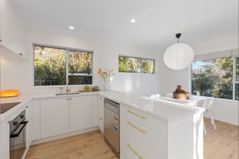 Photo of property in 21b Colchester Crescent, Newlands, Wellington, 6037